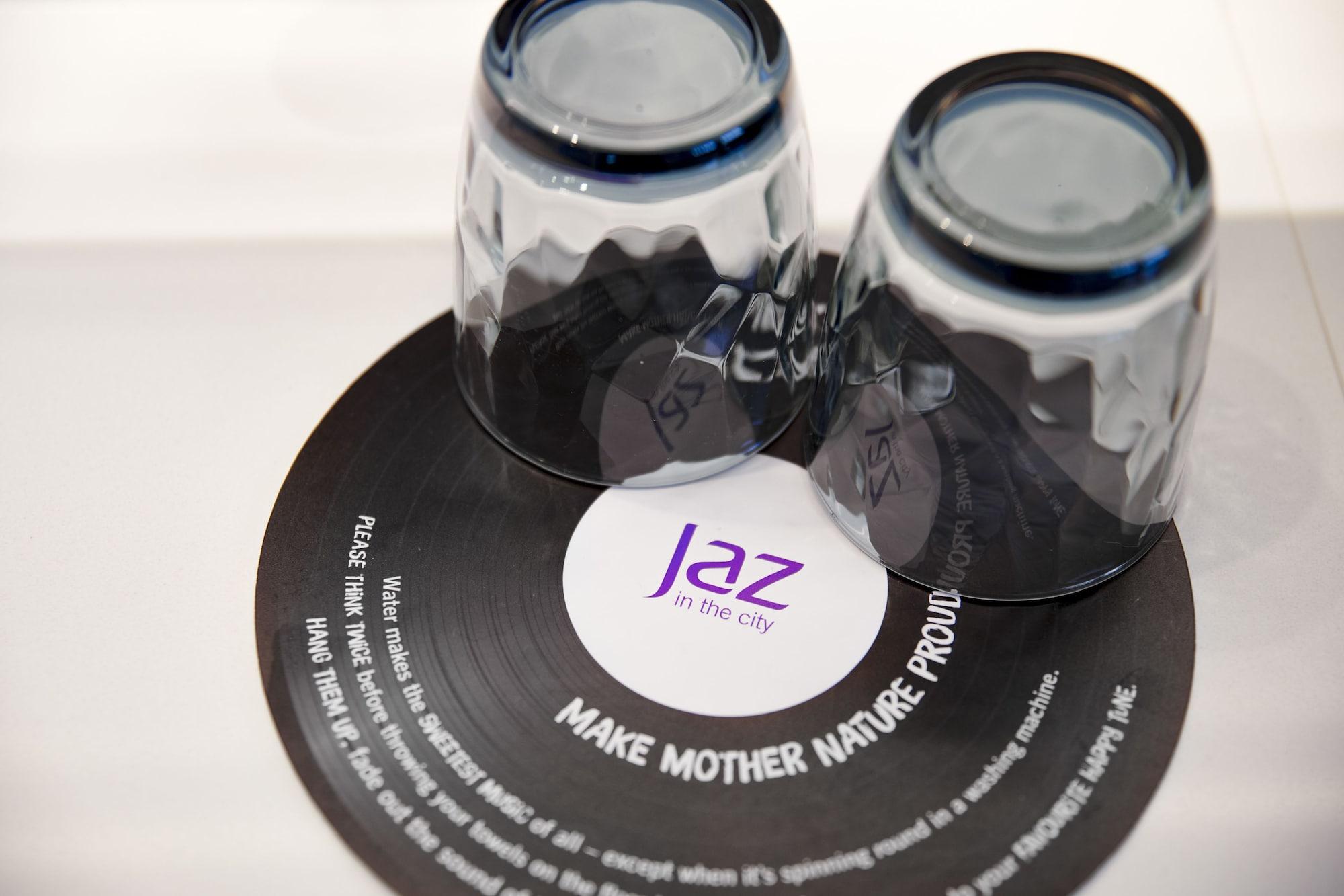 Jaz In The 4*